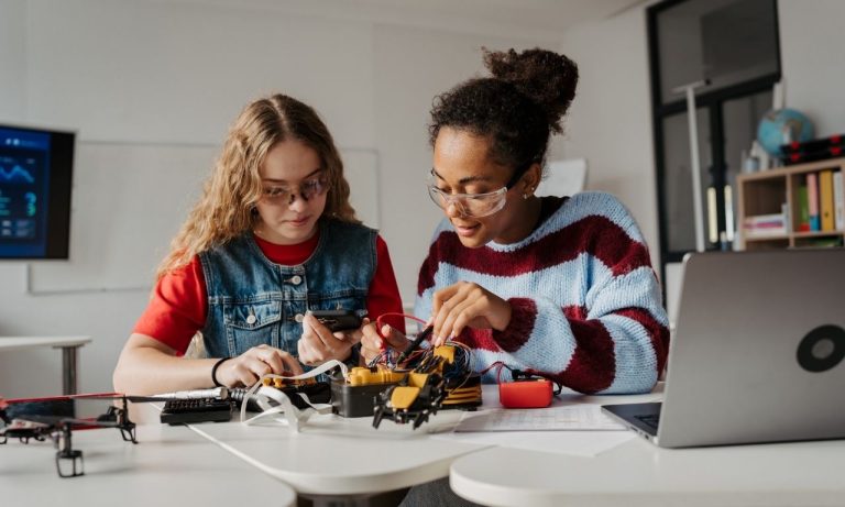How to Integrate STEM into Your Gifted & Talented Program